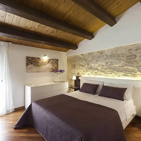 Casa Hybla Apartment *